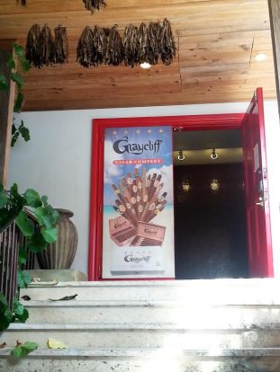graycliff-cigar-company-door